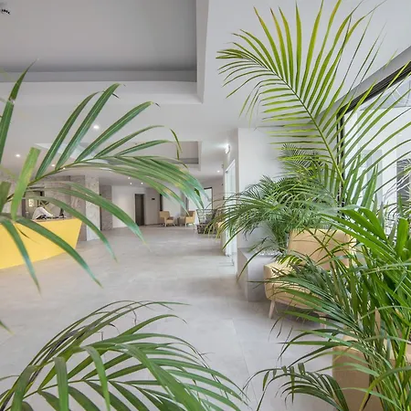 Narcissos Waterpark Ξενοδοχείο με διαμερίσματα 4*
